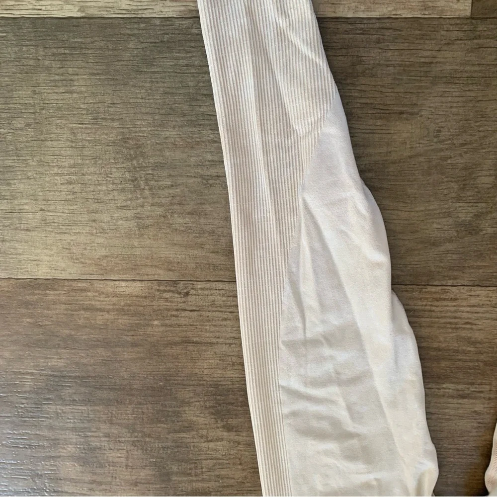 Victoria’s Secret PINK cream leggings high rise seamless - Picture 10 of 11